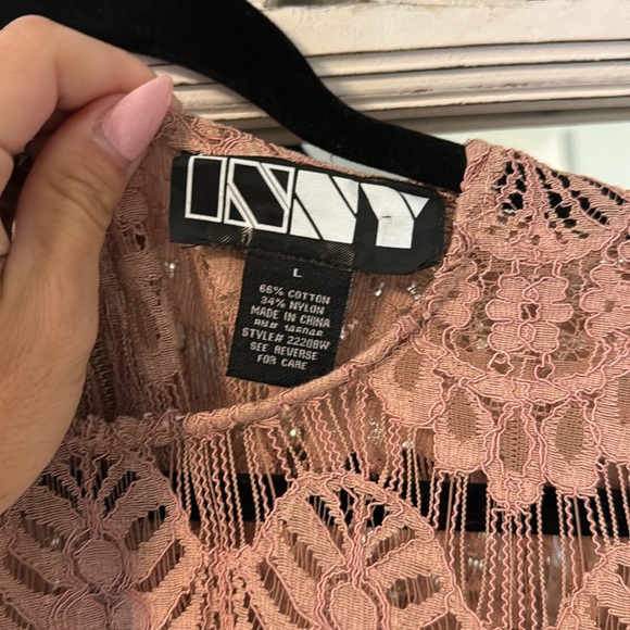 Pale pink lacey bell sleeve top - Picture 2 of 5